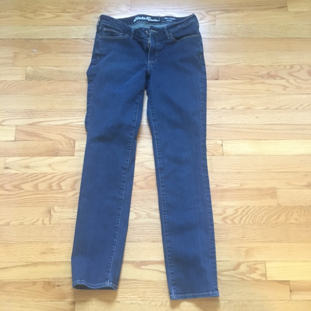 Eddie Bauer Jean Size 6 Straight Leg